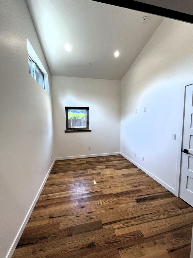 Building Photo - Sunny, Charming Pet-Friendly Brand New 2025 1 Bedroom Home for Lease in Blue Lake, CA