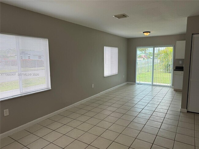 Building Photo - 1205 NW 7th Ave