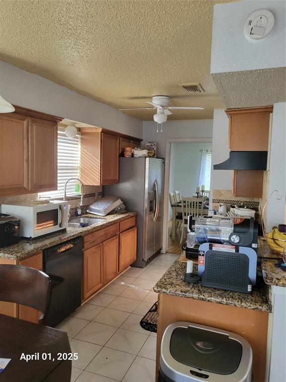 Building Photo - 3134 Sam Houston Dr