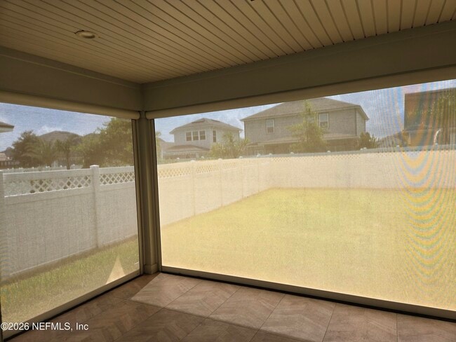 Building Photo - 835 Silver Pine Dr