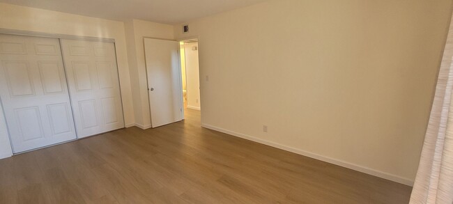 Building Photo - Parkside Ventura 2+1 Ground level Condo - ...