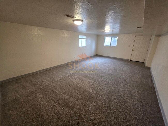 Building Photo - 1406/1408 Broadway St