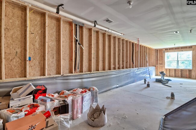Building Photo - 558 Mahonia Rd