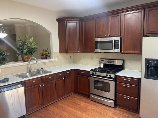 Building Photo - 3352 Chastain Gardens Dr NW