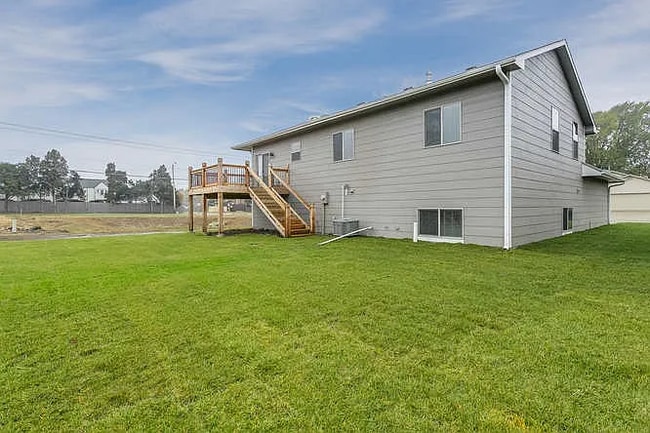 Building Photo - 1218 S Longford St