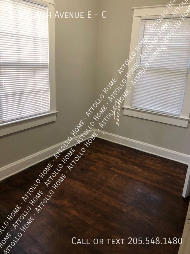 Building Photo - 1439 39th Ave E