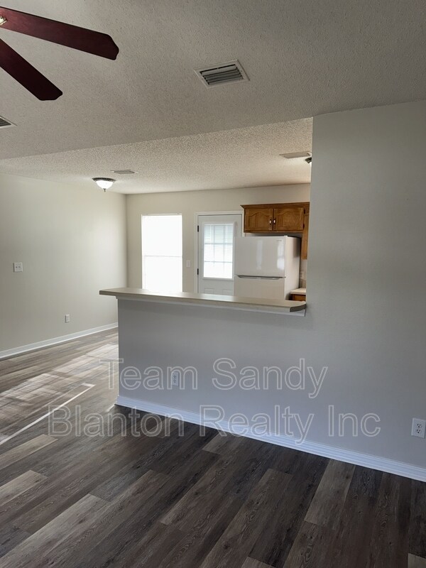 Building Photo - 7728 Bogey Ln