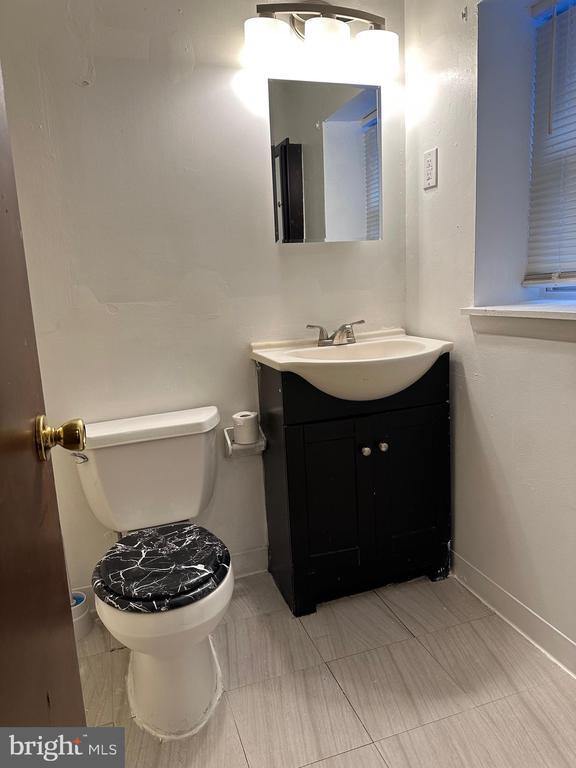 Building Photo - 1242 Forrest St