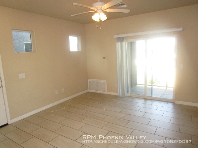 Building Photo - 2525 E Siesta Ln