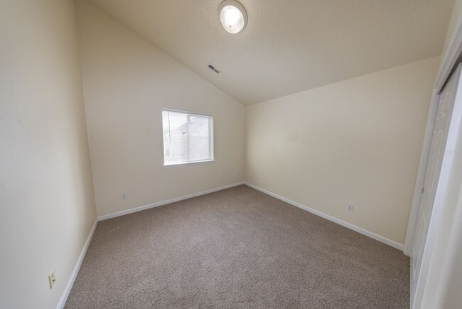Building Photo - Three bedroom home in Orchards. - JUST UPDATED