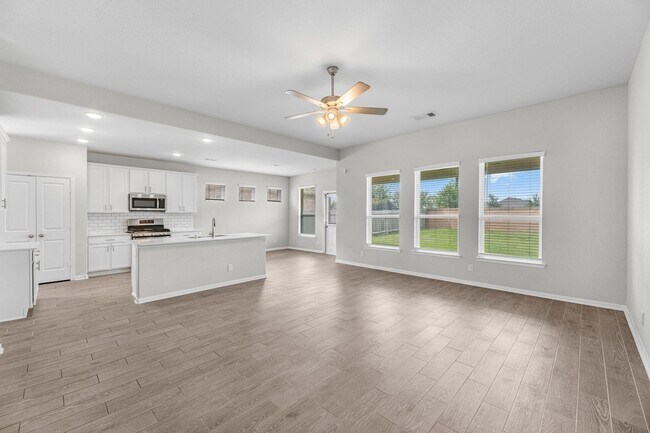 Building Photo - 24430 Piney Harbor Ln