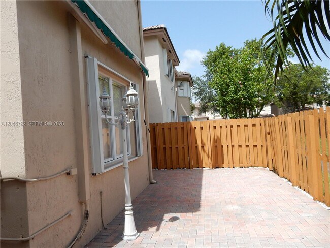 Building Photo - 11221 NW 73rd St