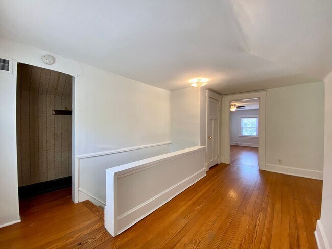 Building Photo - Charming 3 Bed/ 2 Bath in the Heart of Oakley Only $2675/mo!