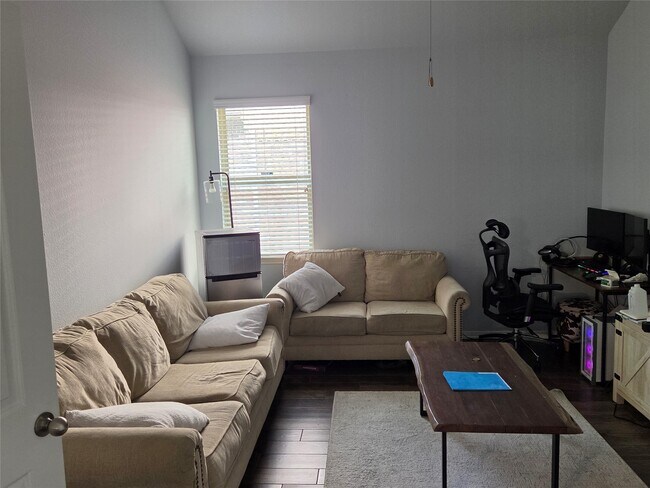 Building Photo - 2514 Copper Fields Dr