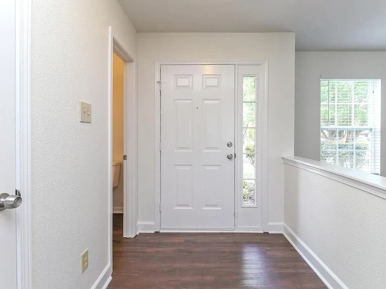 Building Photo - 3609 McDuff Ct