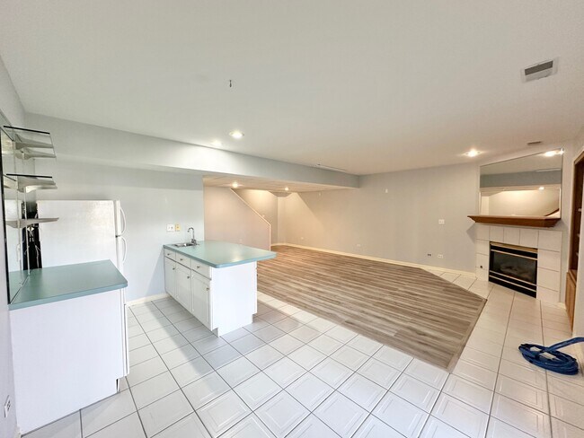 Building Photo - 224 Charlotte Pl