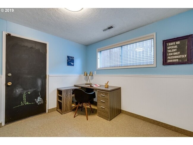 Building Photo - 3333 SE 167th Ave