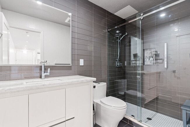 Building Photo - Modern Sanctuary with High-End Upgrades