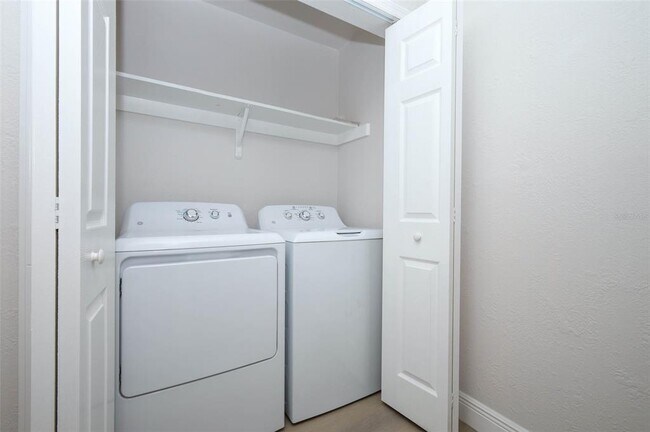 Building Photo - 4029 Henley Rd