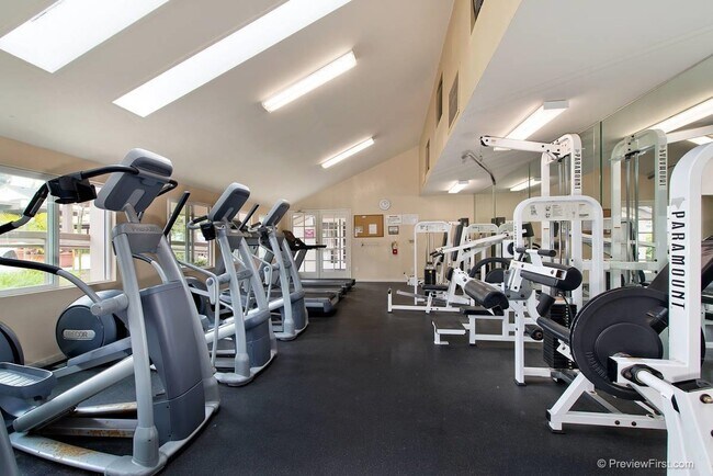 Building Photo - 8604 Via Mallorca