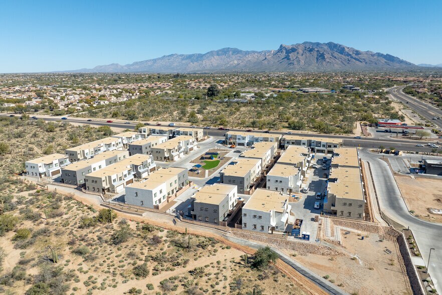 Building Photo - Cortaro Point