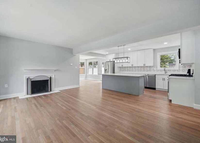 Primary Photo - 505 N Naylor St