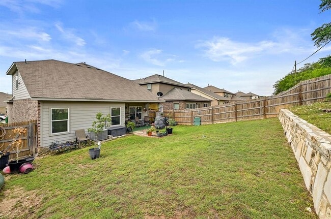 Building Photo - 409 Libani Ln