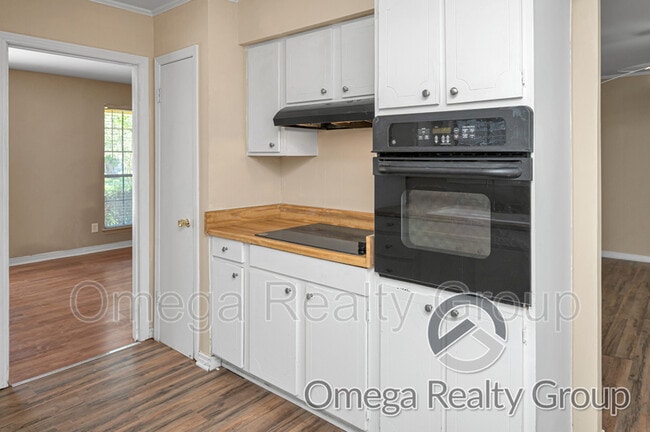 Building Photo - 21 Cullen Dr