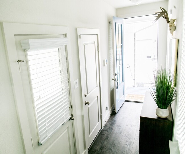 Building Photo - 5203 Burress Springs Ln