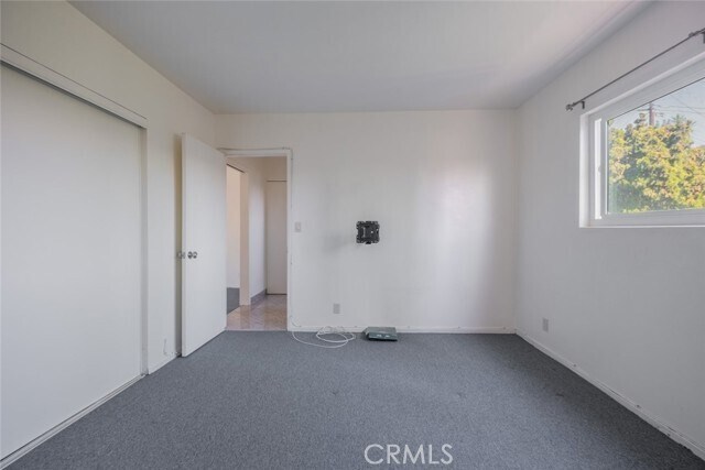 Building Photo - 1601 College View Dr