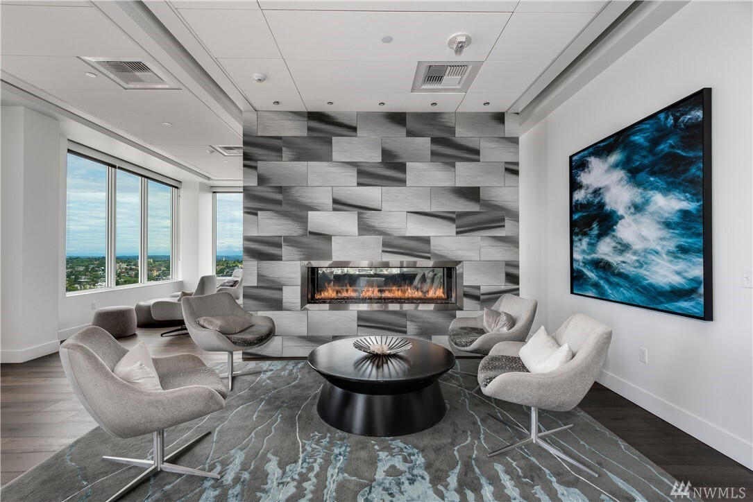 Building Photo - 1321 Seneca St