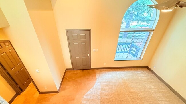 Building Photo - Beautiful 3BD/2.5BA, Multi-Level Townhome in the Shadowhawk Community in Danville- Available NOW!