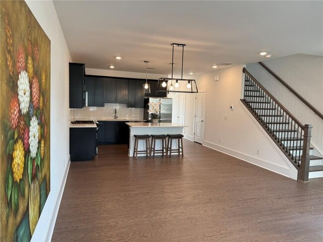 Building Photo - 1645 Aeslin Dr NW