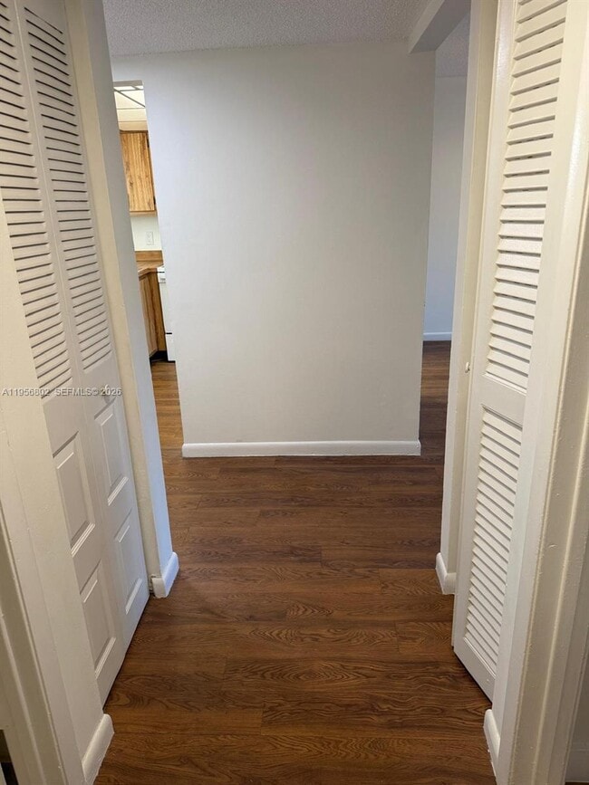 Building Photo - 400 Waterway Dr S