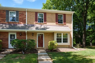 Building Photo - 11 Abelia Ct