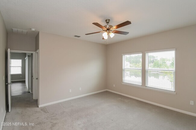 Building Photo - 10991 Haws Ln