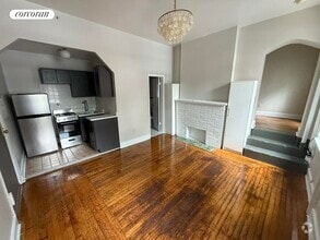 Building Photo - 257 Adelphi St