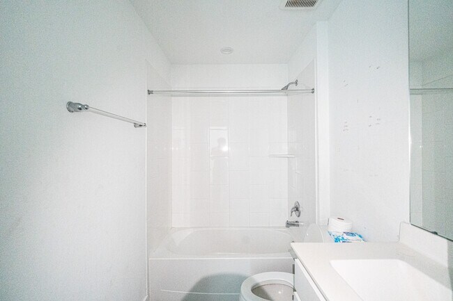 Building Photo - 8730 Anacua Dr