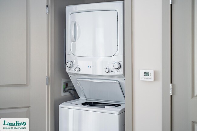 Building Photo - 1559 W 9 Mile Rd