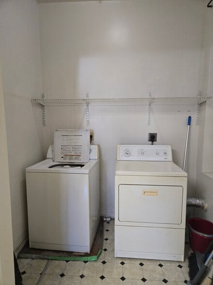 Building Photo - 2339 Eutaw Pl