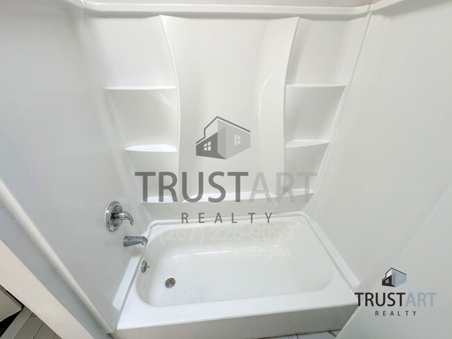 Building Photo - 217 Sulis St