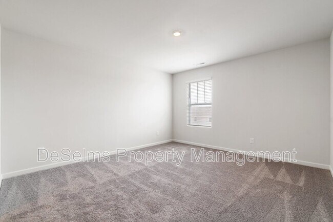 Building Photo - 431 Alcott Wy