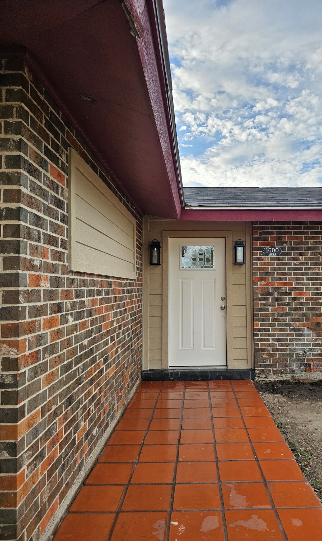 Main Entrance - 1600 Orange Ave