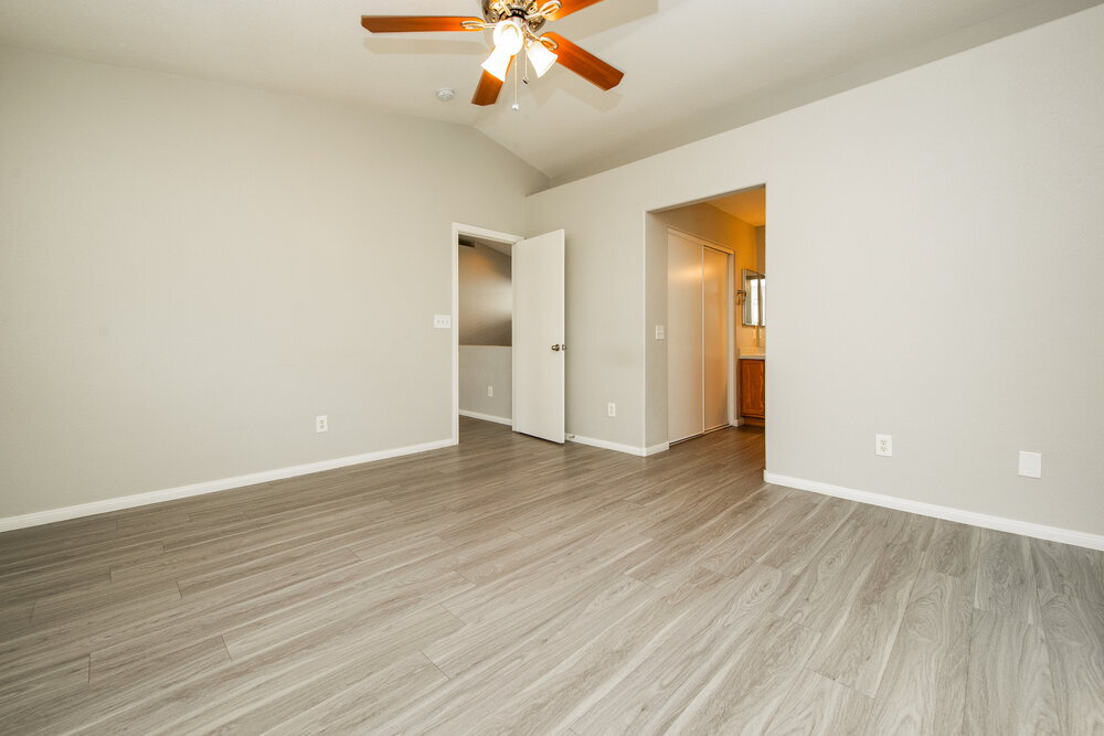 Building Photo - 3020 Sunrise Bay Ave