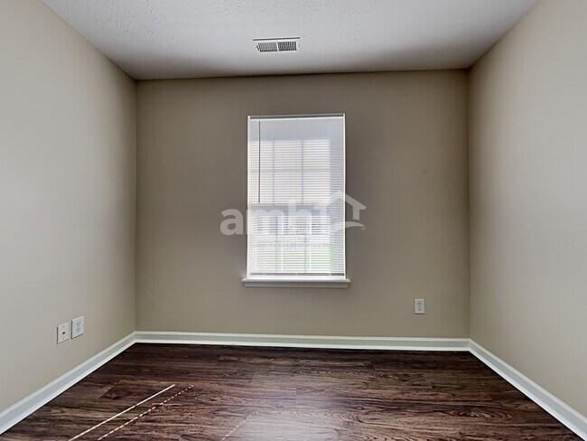 Building Photo - 1292 Birchwood Way