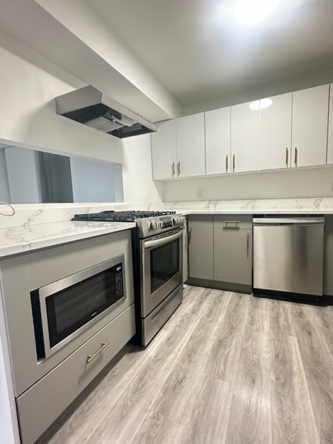 2 Bedroom townhome kitchen - Arbors North