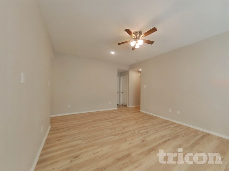 Building Photo - 17588 Rosewood Manor Ln