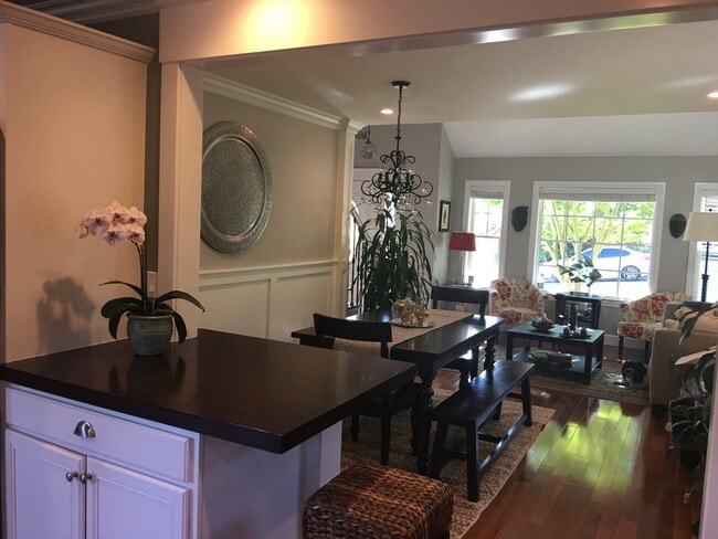 Building Photo - 5841 Charter Oaks Dr