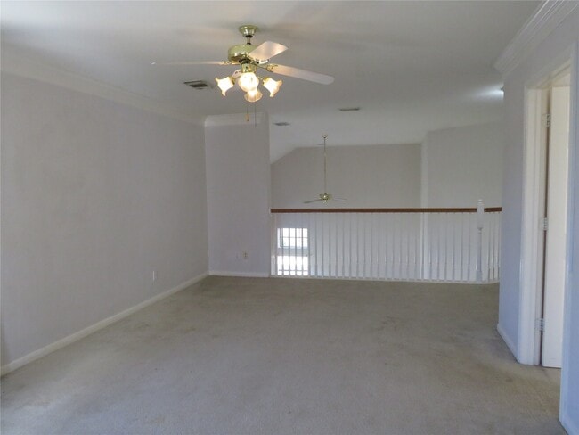 Building Photo - 2302 Plantation Bend Dr