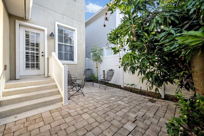 Building Photo - Baldwin Park Charmer
